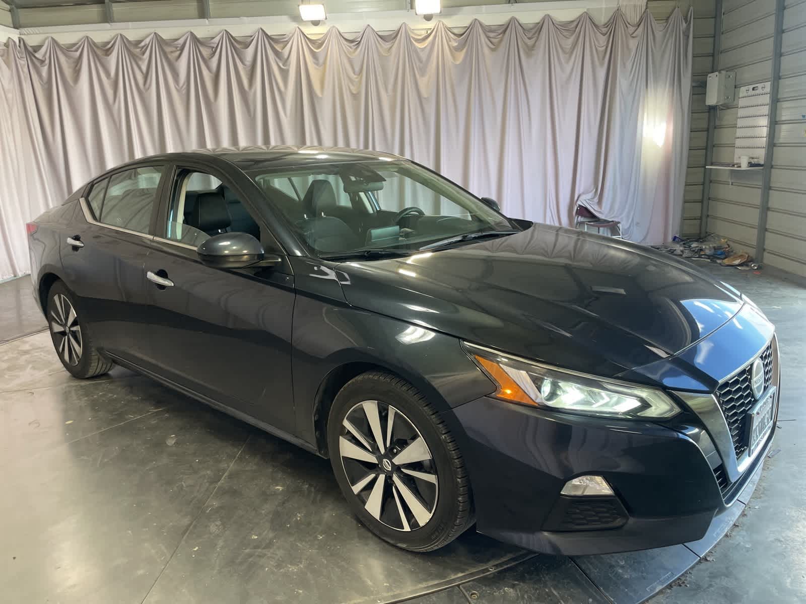 Thumbnail: 2022 Nissan Altima - 3