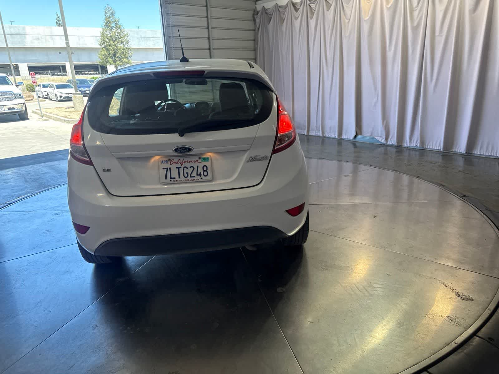 Thumbnail: 2016 Ford Fiesta - 5