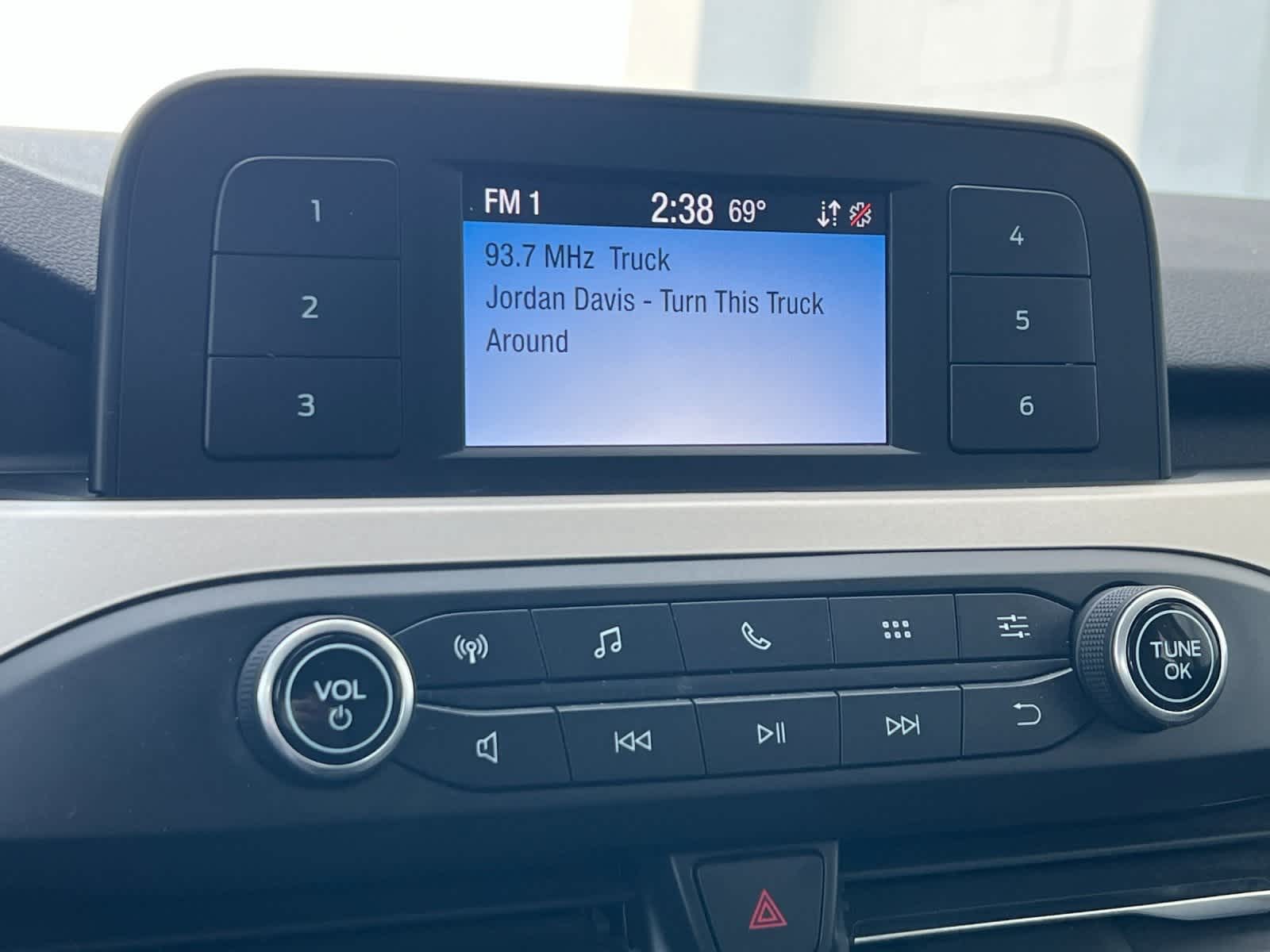 Thumbnail: 2021 Ford Escape - 19