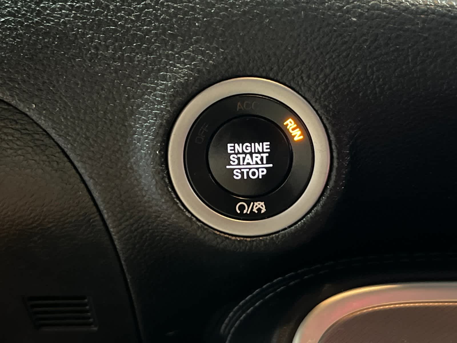 Thumbnail: 2019 Dodge Challenger - 21