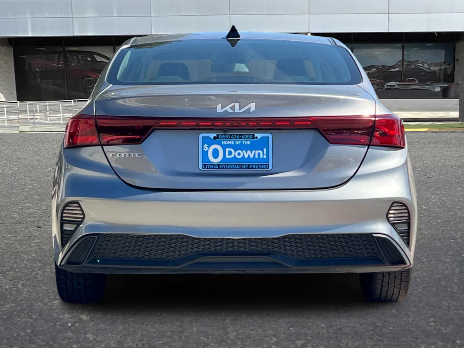 2023 Kia Forte LXS photo 3