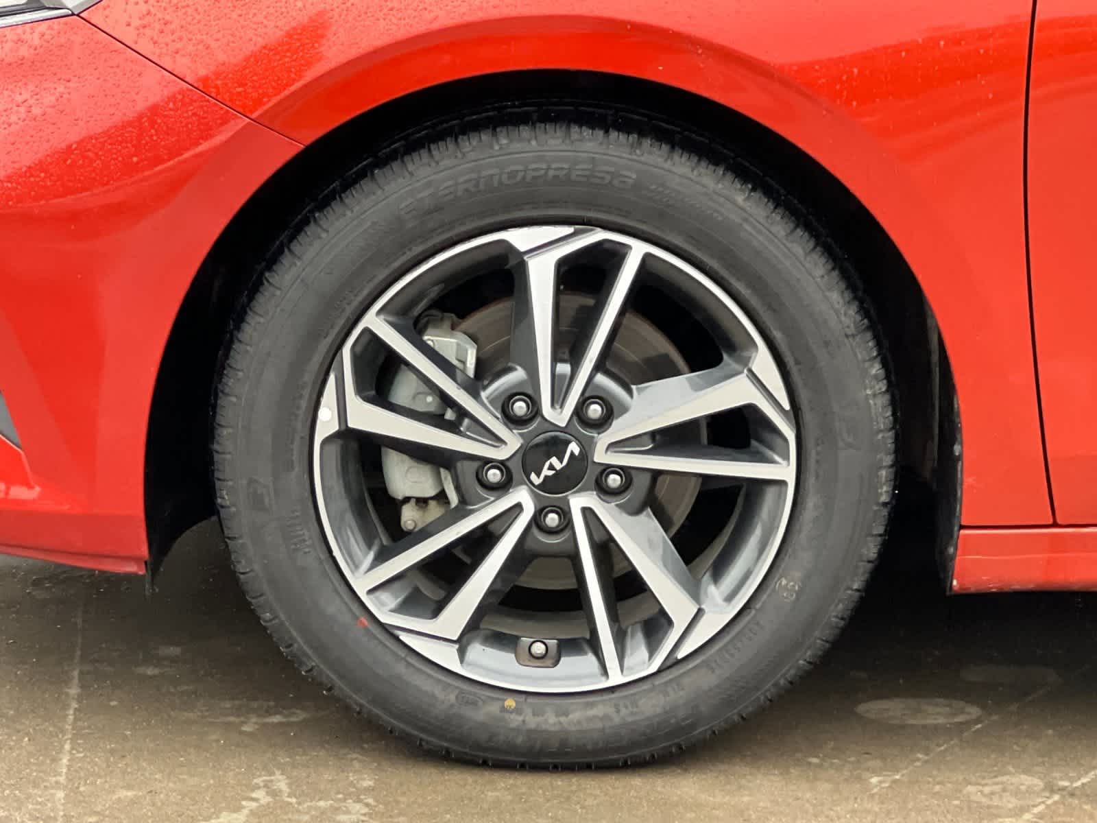 Thumbnail: 2022 Kia Forte - 25