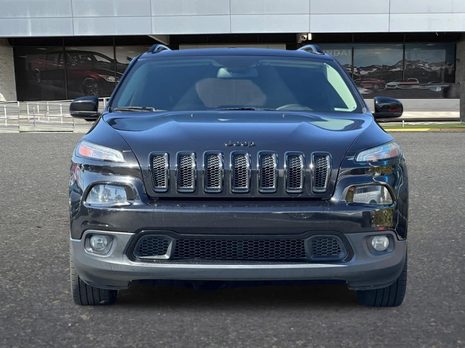 Thumbnail: 2016 Jeep Cherokee - 10