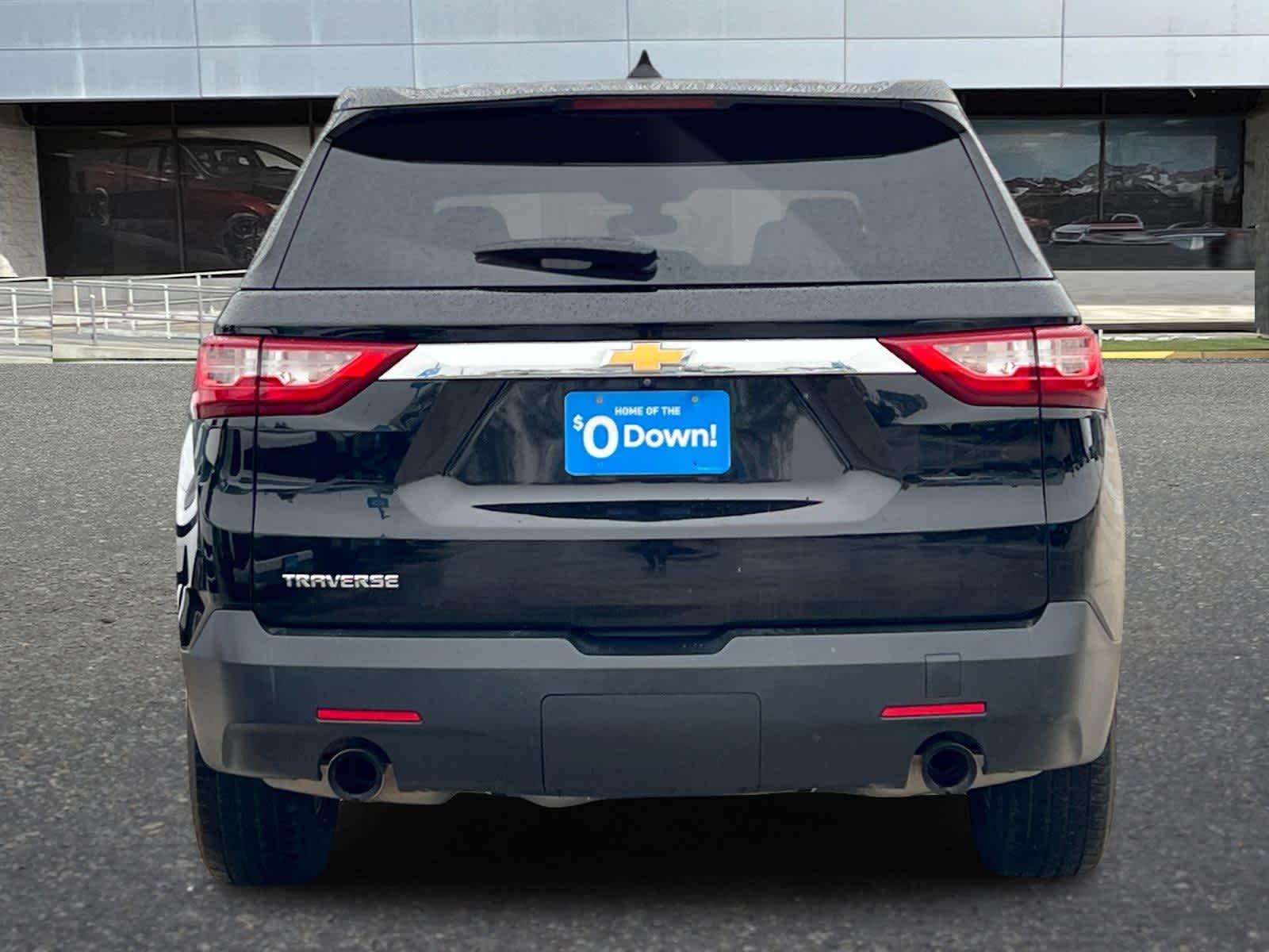 Thumbnail: 2021 Chevrolet Traverse - 7