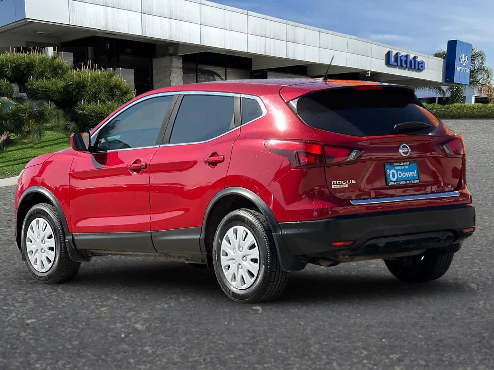 Thumbnail: 2018 Nissan Rogue Sport - 6