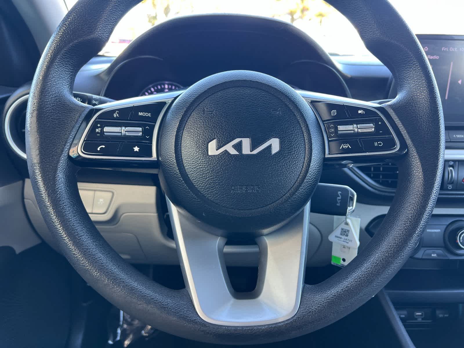 Thumbnail: 2023 Kia Forte - 21