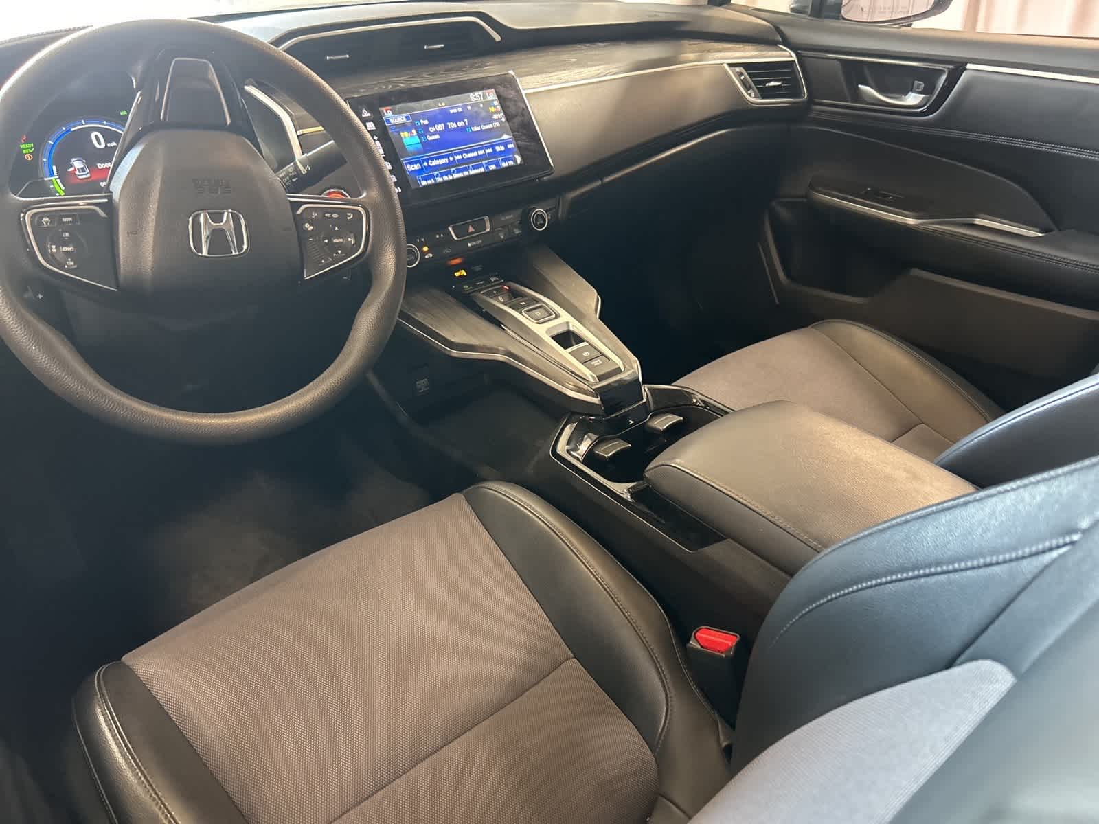 Thumbnail: 2018 Honda Clarity - 23