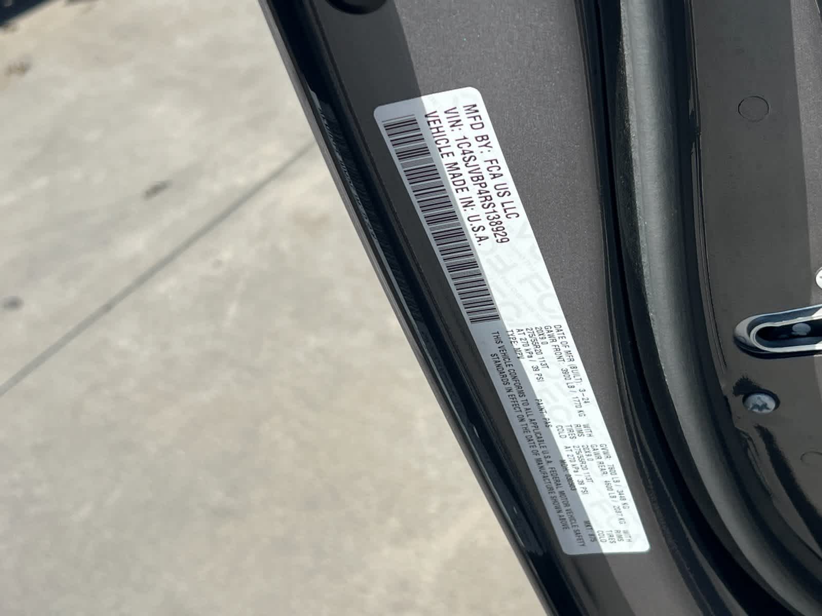 Thumbnail: 2024 Jeep Wagoneer - 33