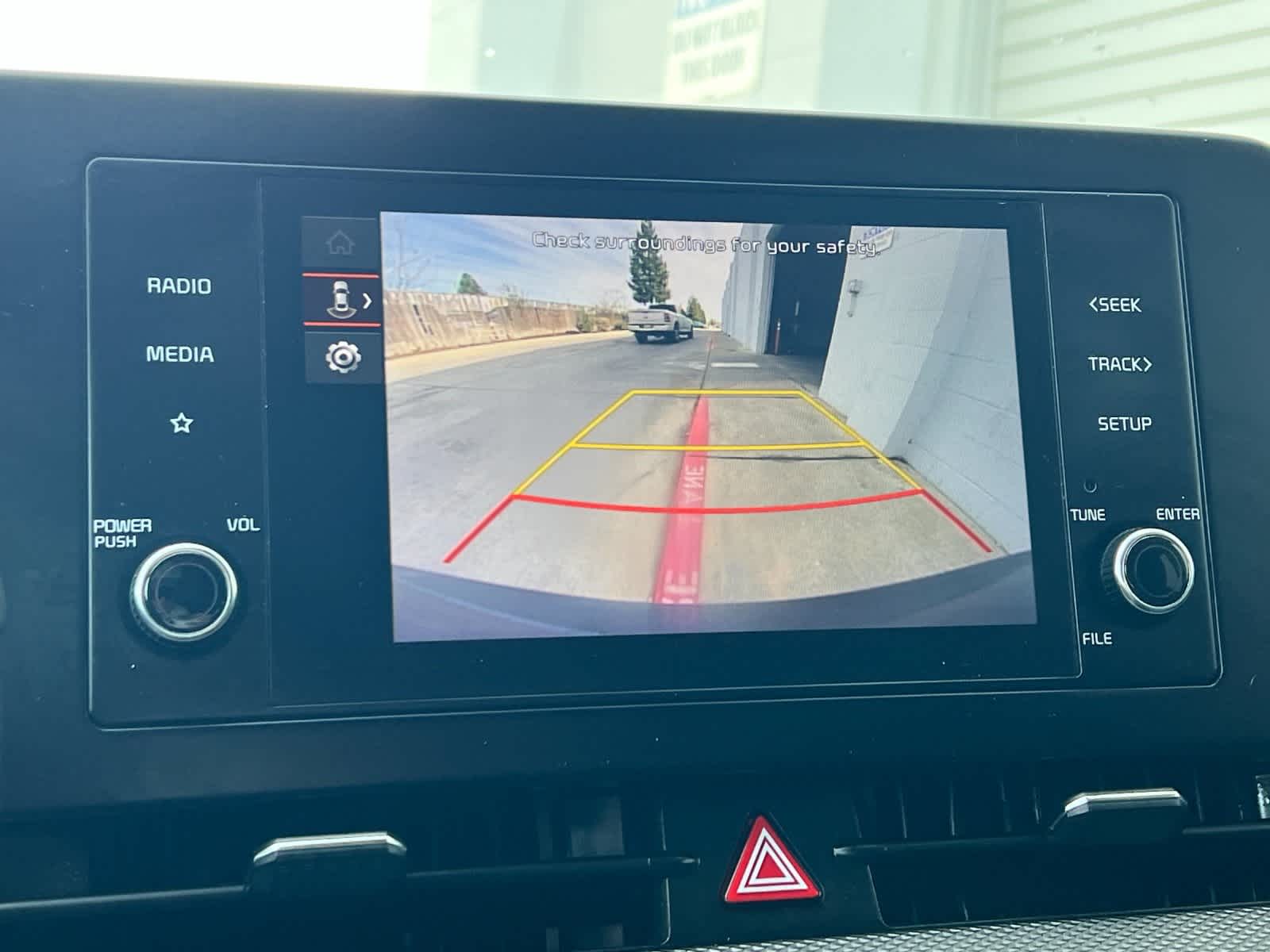 Thumbnail: 2023 Kia Sportage - 18