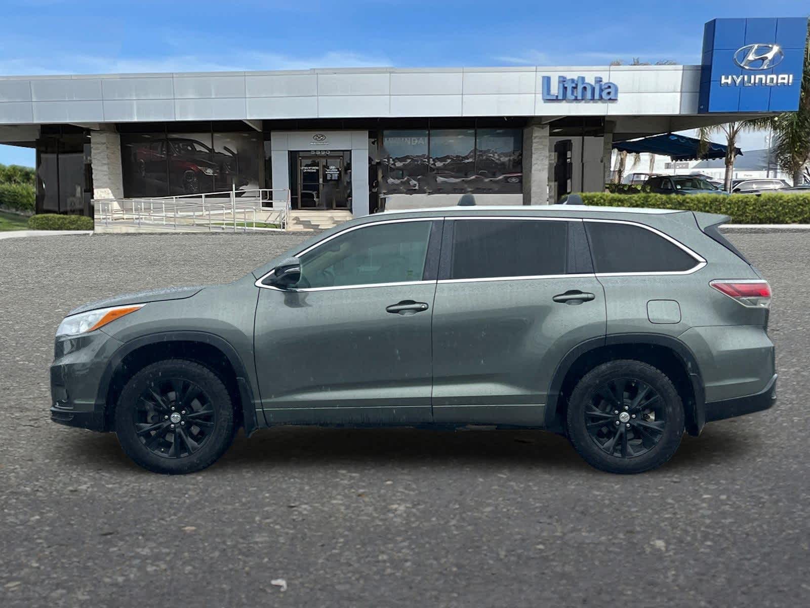 Thumbnail: 2015 Toyota Highlander - 5