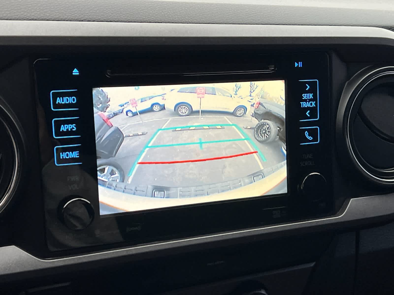 Thumbnail: 2018 Toyota Tacoma - 19