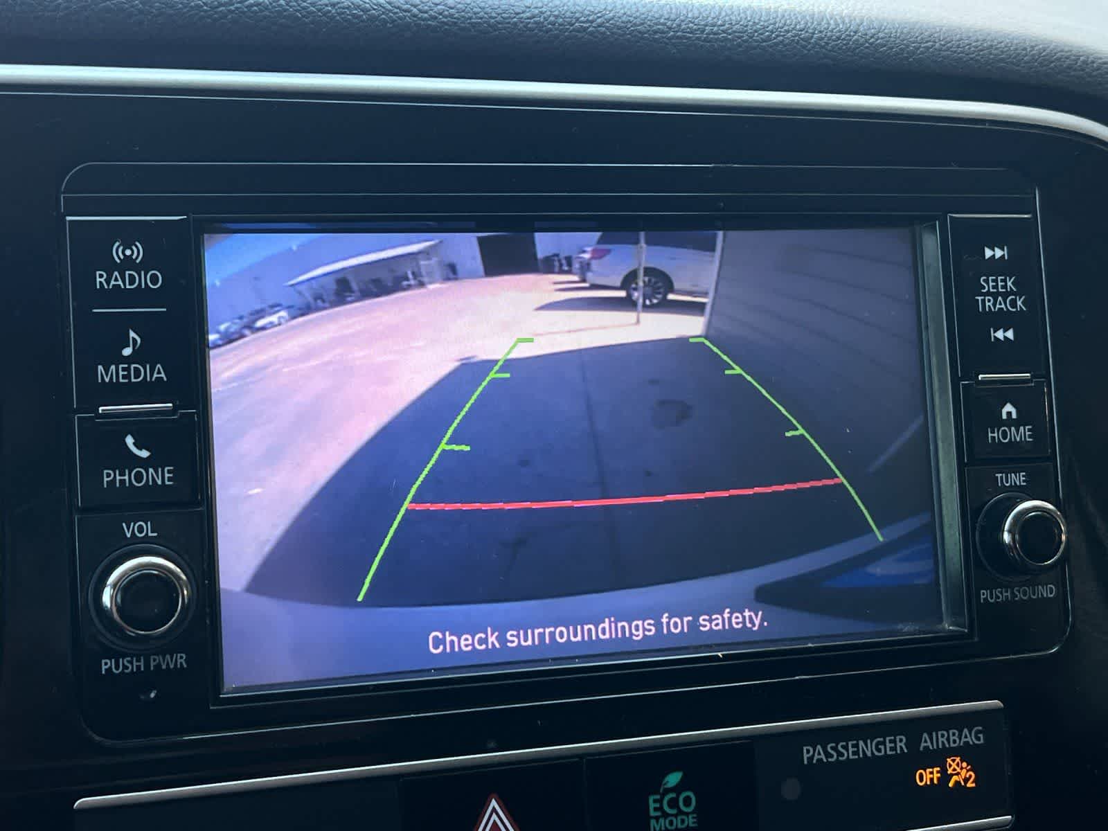 Thumbnail: 2019 Mitsubishi Outlander - 20