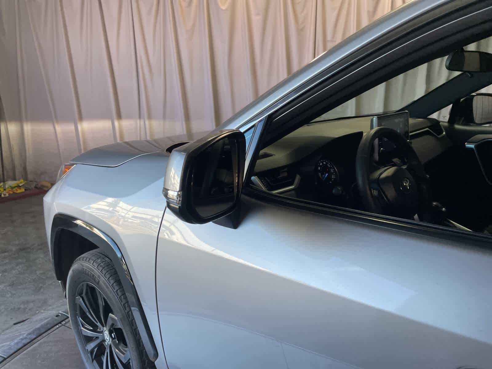 Thumbnail: 2022 Toyota RAV4 - 10