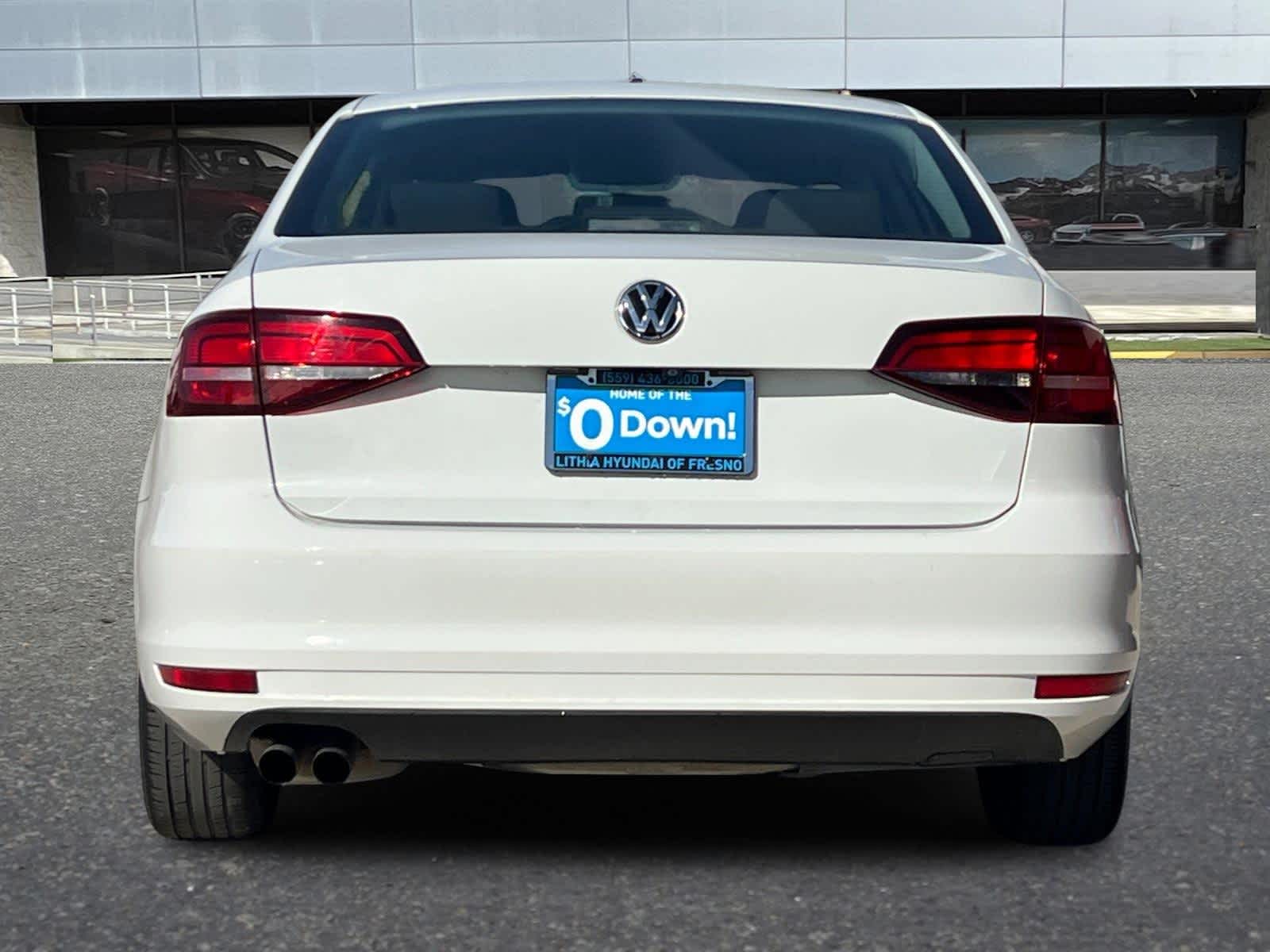 Thumbnail: 2017 Volkswagen Jetta - 8