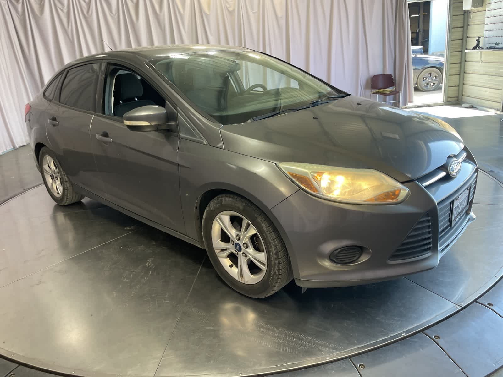 Used 2014 Ford Focus SE with VIN 1FADP3F29EL219560 for sale in Fresno, CA
