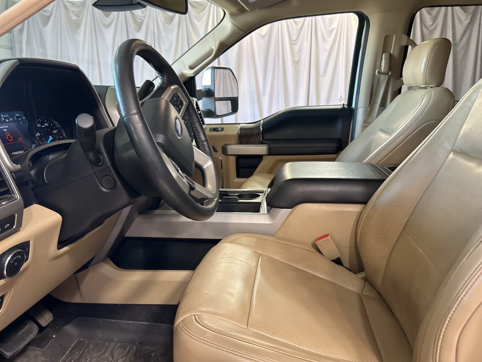Thumbnail: 2019 Ford F-250 - 26