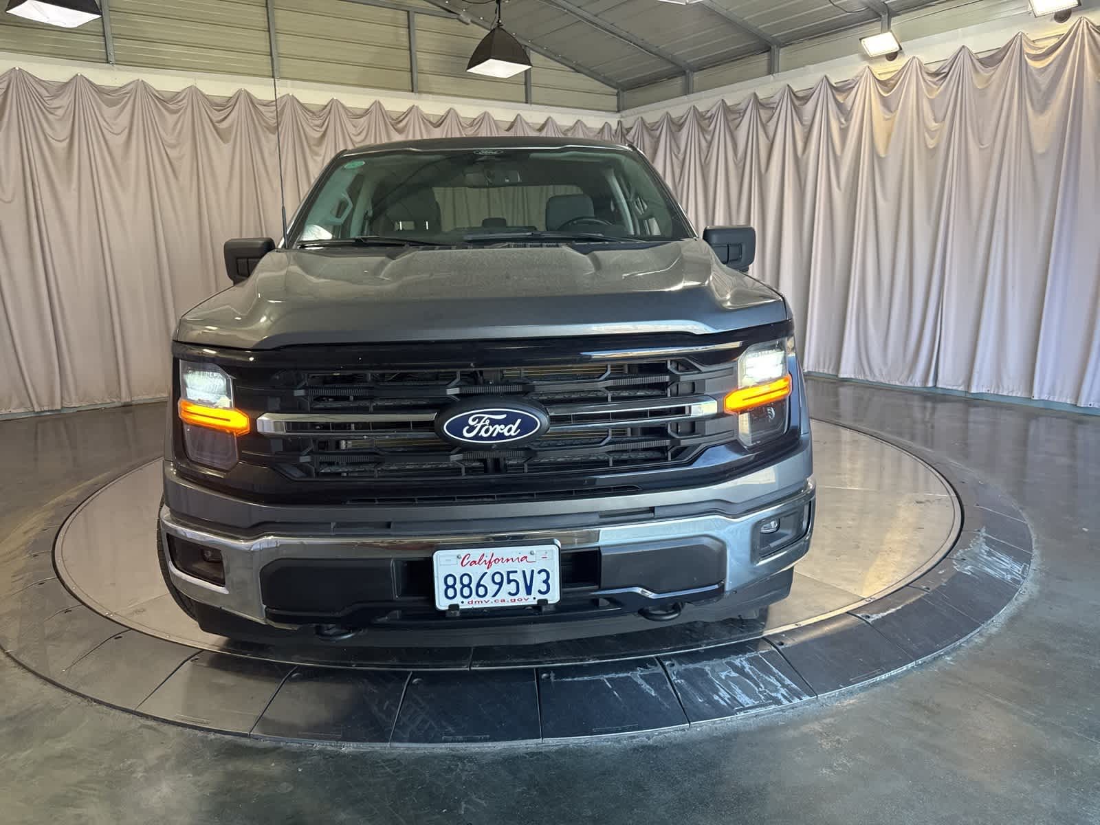 2024 Ford F-150 XLT photo 2