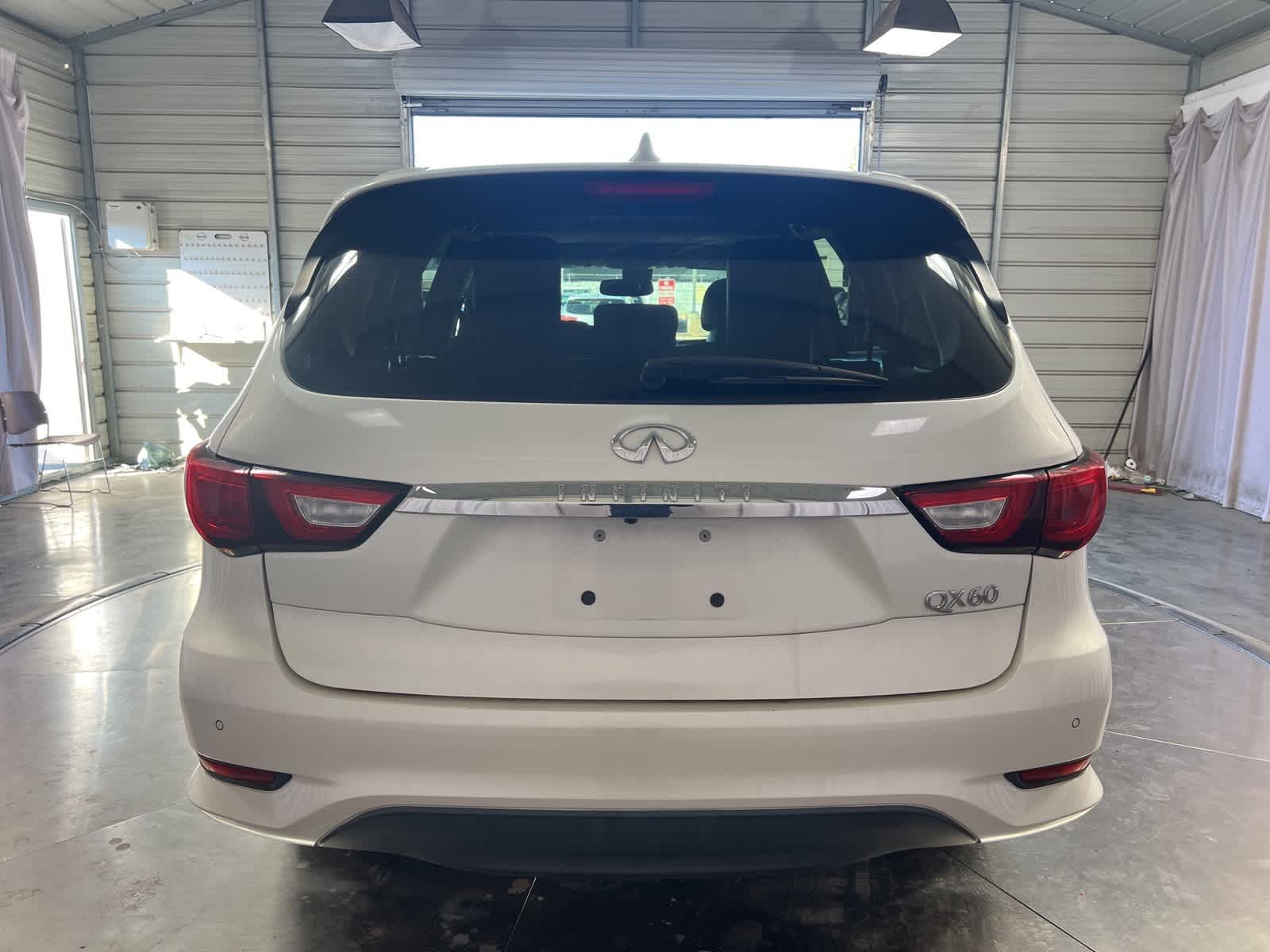 Thumbnail: 2017 INFINITI QX60 - 5