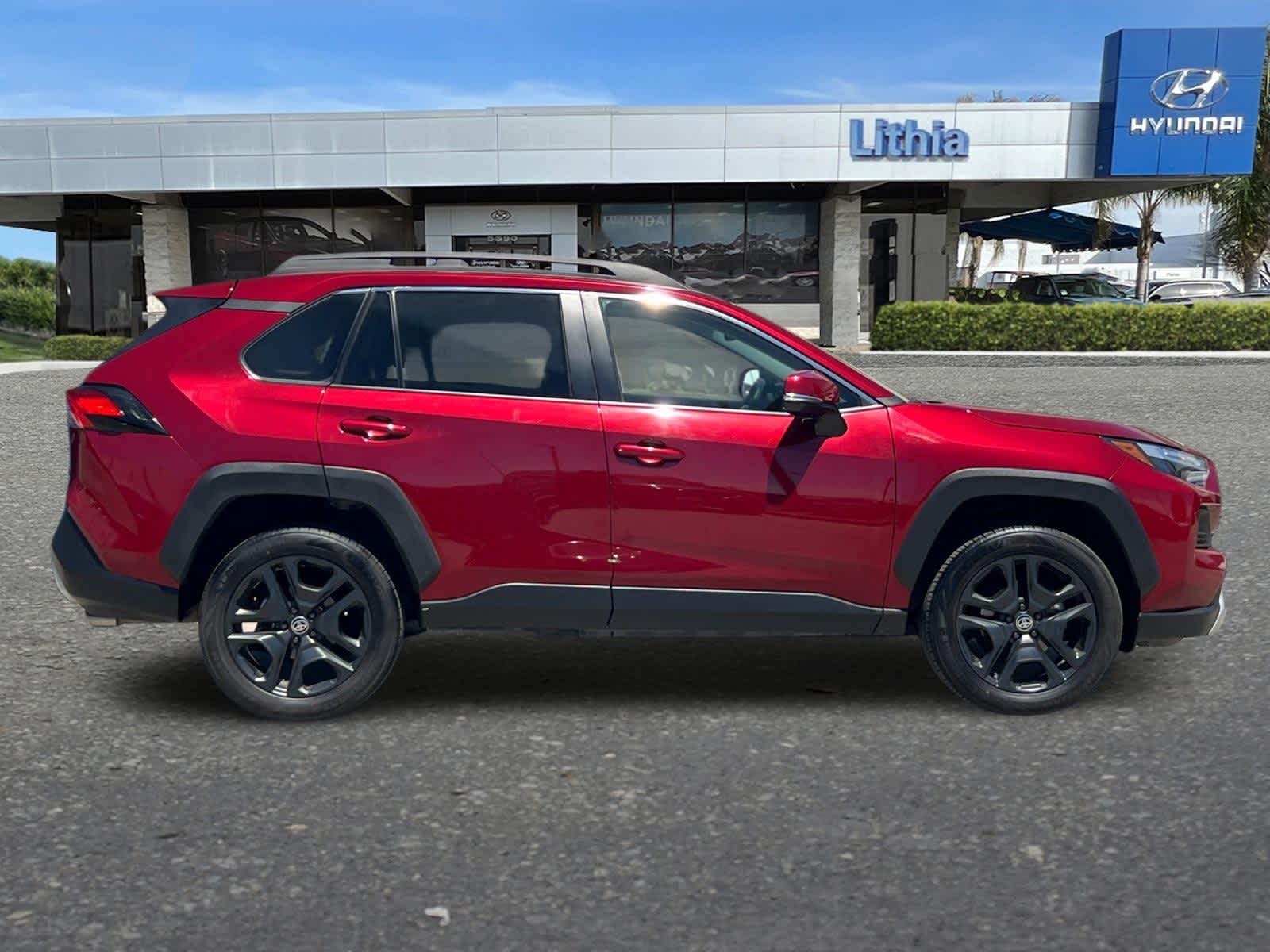 Thumbnail: 2023 Toyota RAV4 - 8