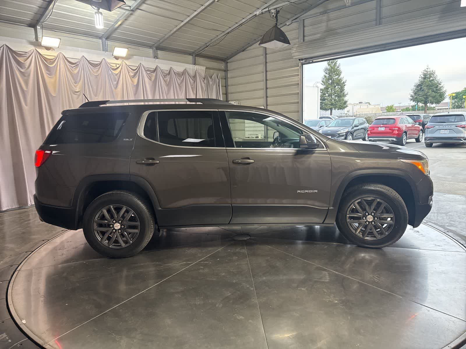 Thumbnail: 2019 GMC Acadia - 4