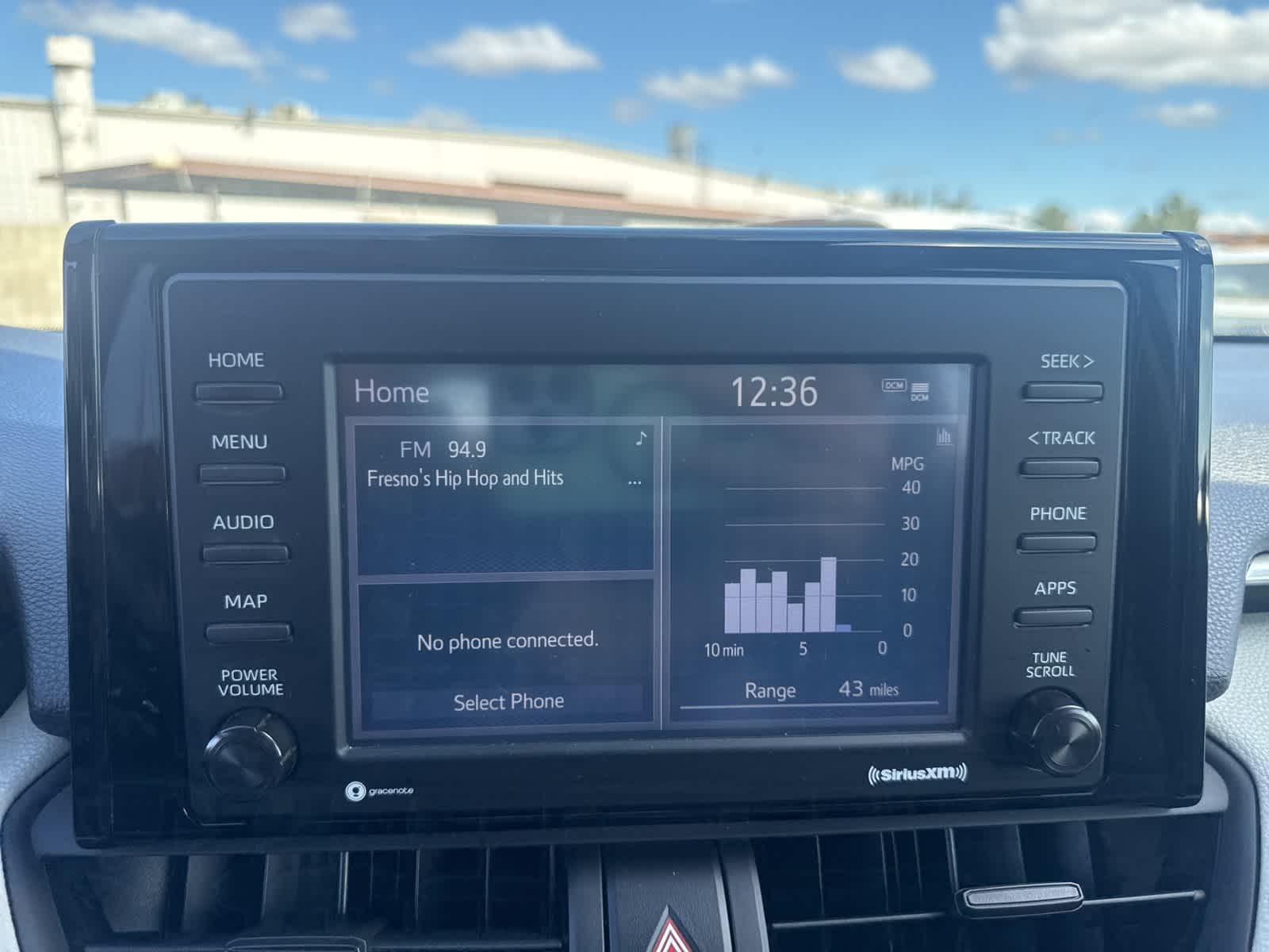 Thumbnail: 2020 Toyota RAV4 - 26