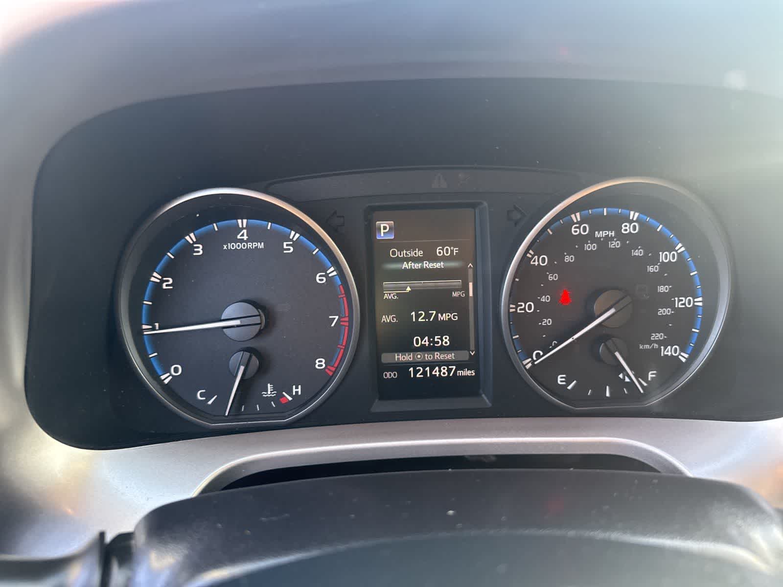 Thumbnail: 2017 Toyota RAV4 - 23