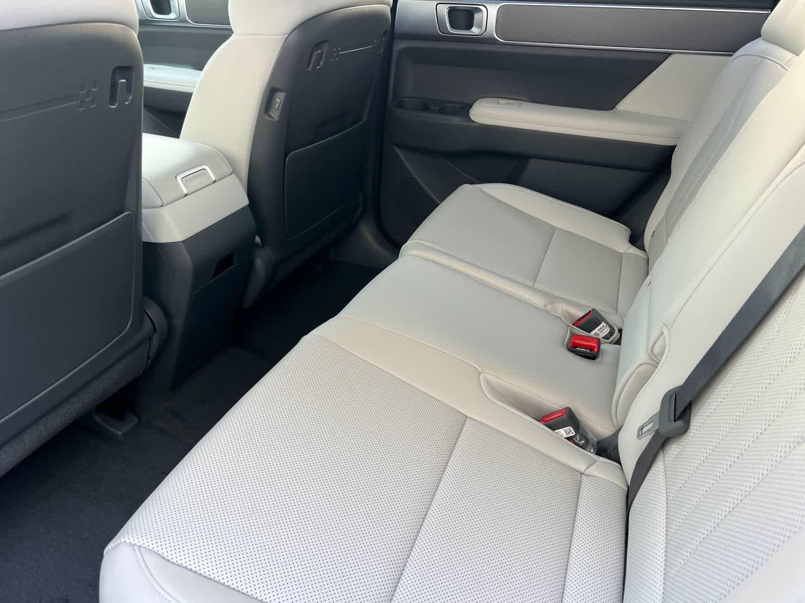 Thumbnail: 2026 Hyundai Santa Fe - 4