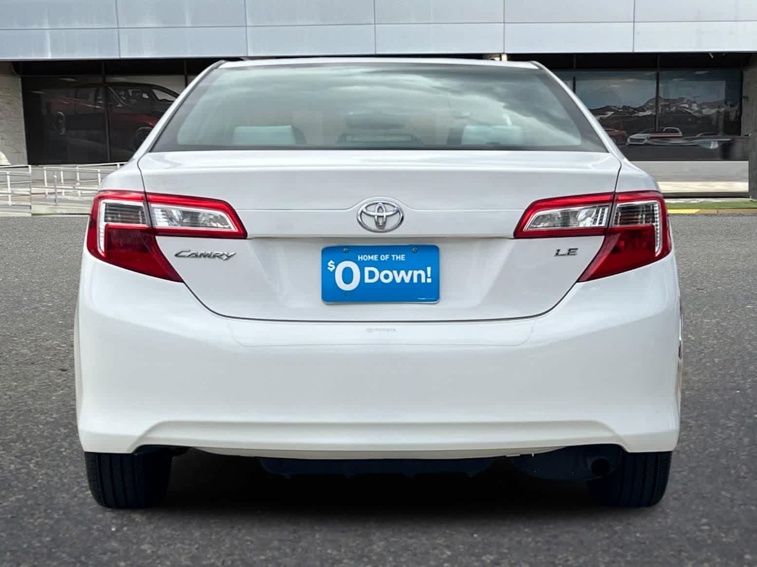 2012 Toyota Camry LE photo 3