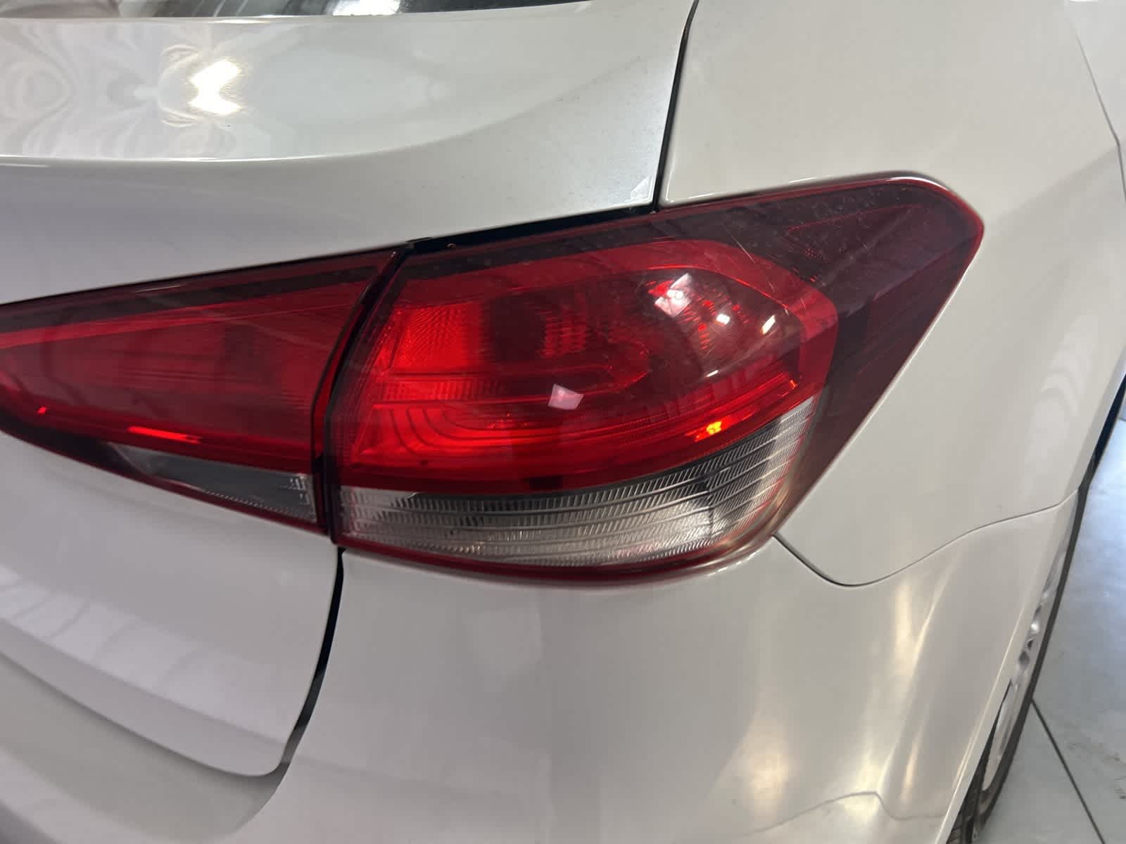 Thumbnail: 2017 Kia Forte - 9