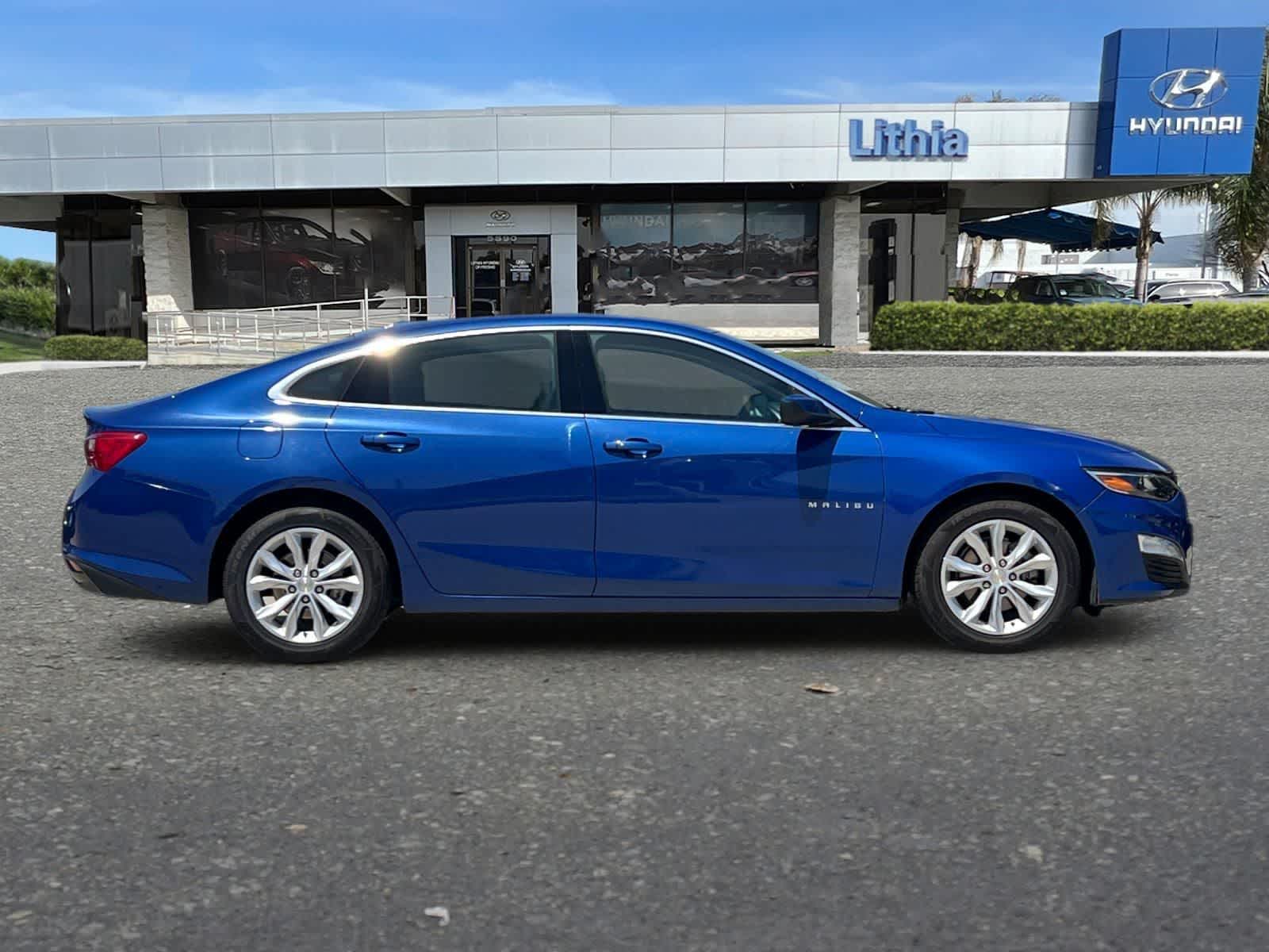 Thumbnail: 2023 Chevrolet Malibu - 9