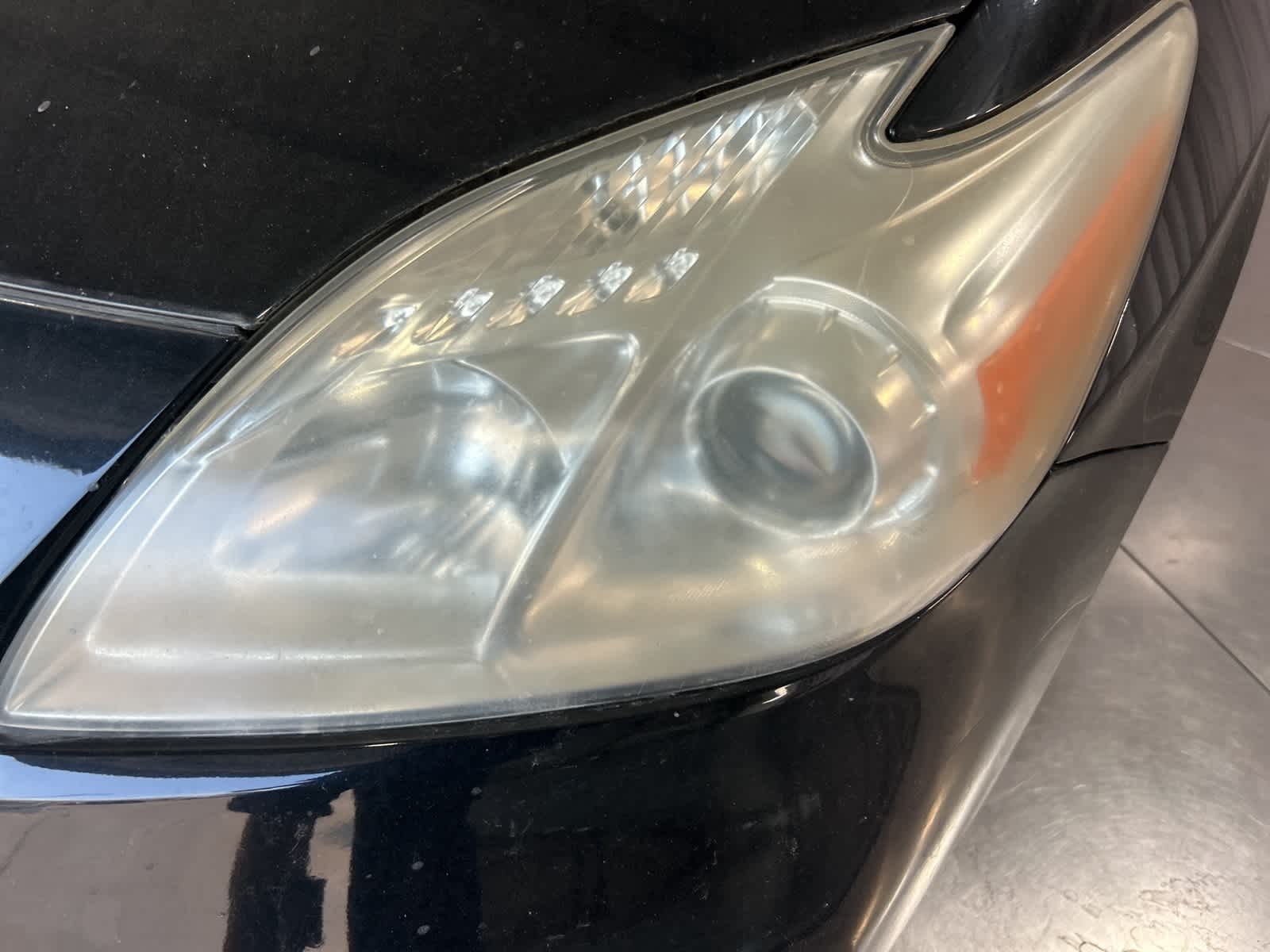 2013 Toyota Prius Two photo 2