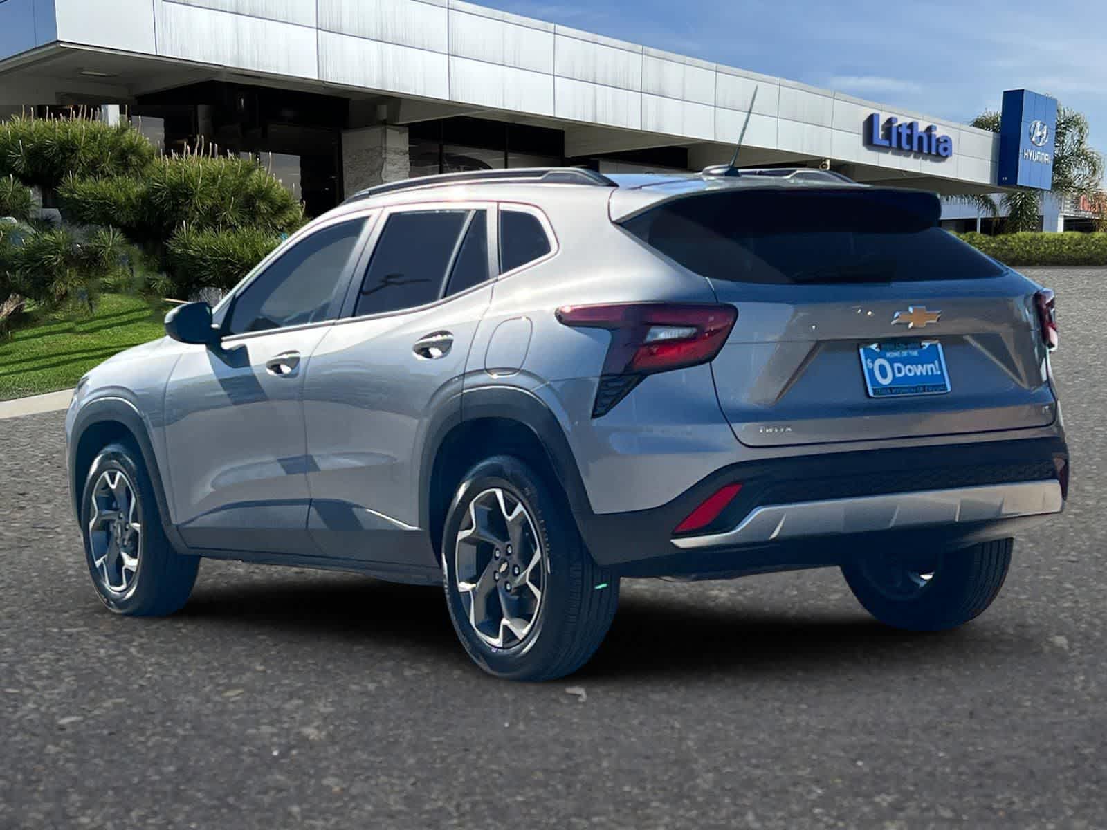Thumbnail: 2026 Chevrolet Trax - 7