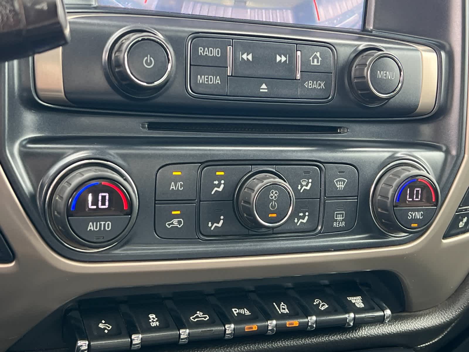 Thumbnail: 2017 GMC Sierra 3500 - 20