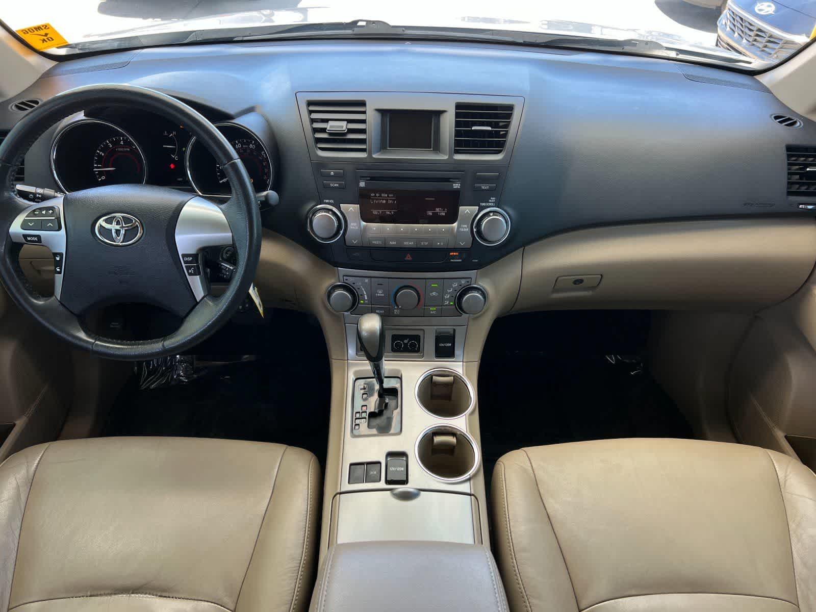 Thumbnail: 2012 Toyota Highlander - 4