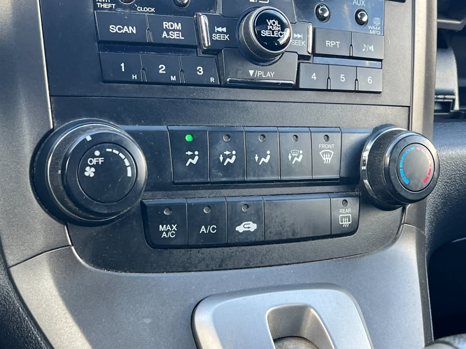 Thumbnail: 2010 Honda CR-V - 19