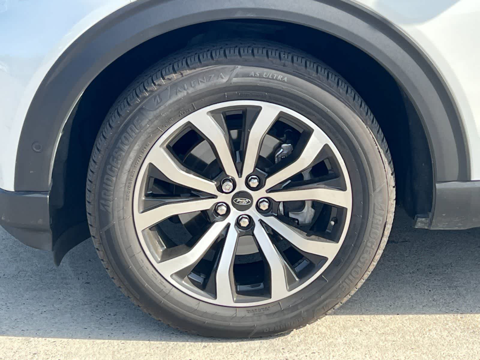 Thumbnail: 2020 Ford Explorer - 28