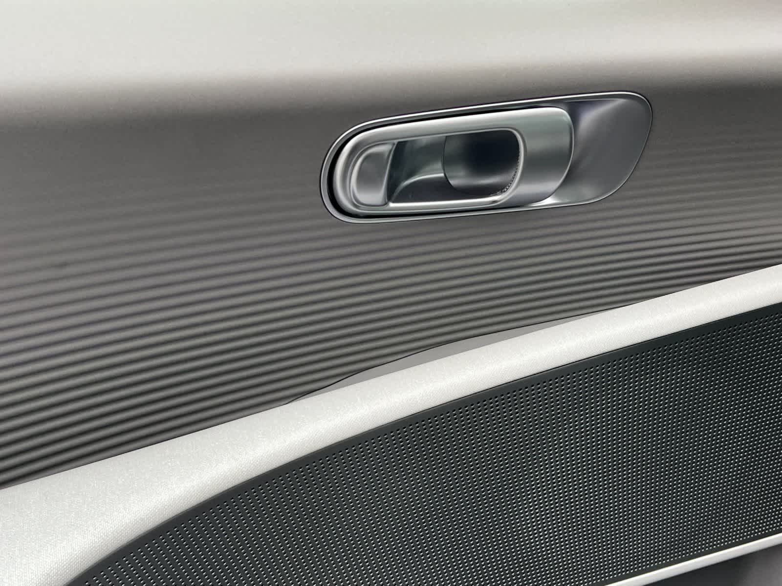 Thumbnail: 2025 Hyundai Ioniq 6 - 12