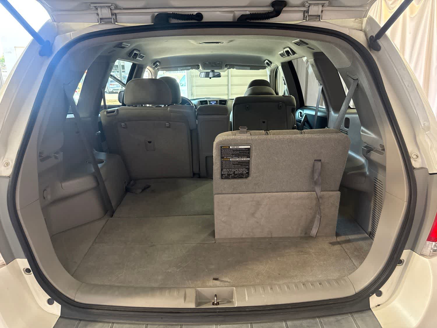 Thumbnail: 2013 Toyota Highlander - 11