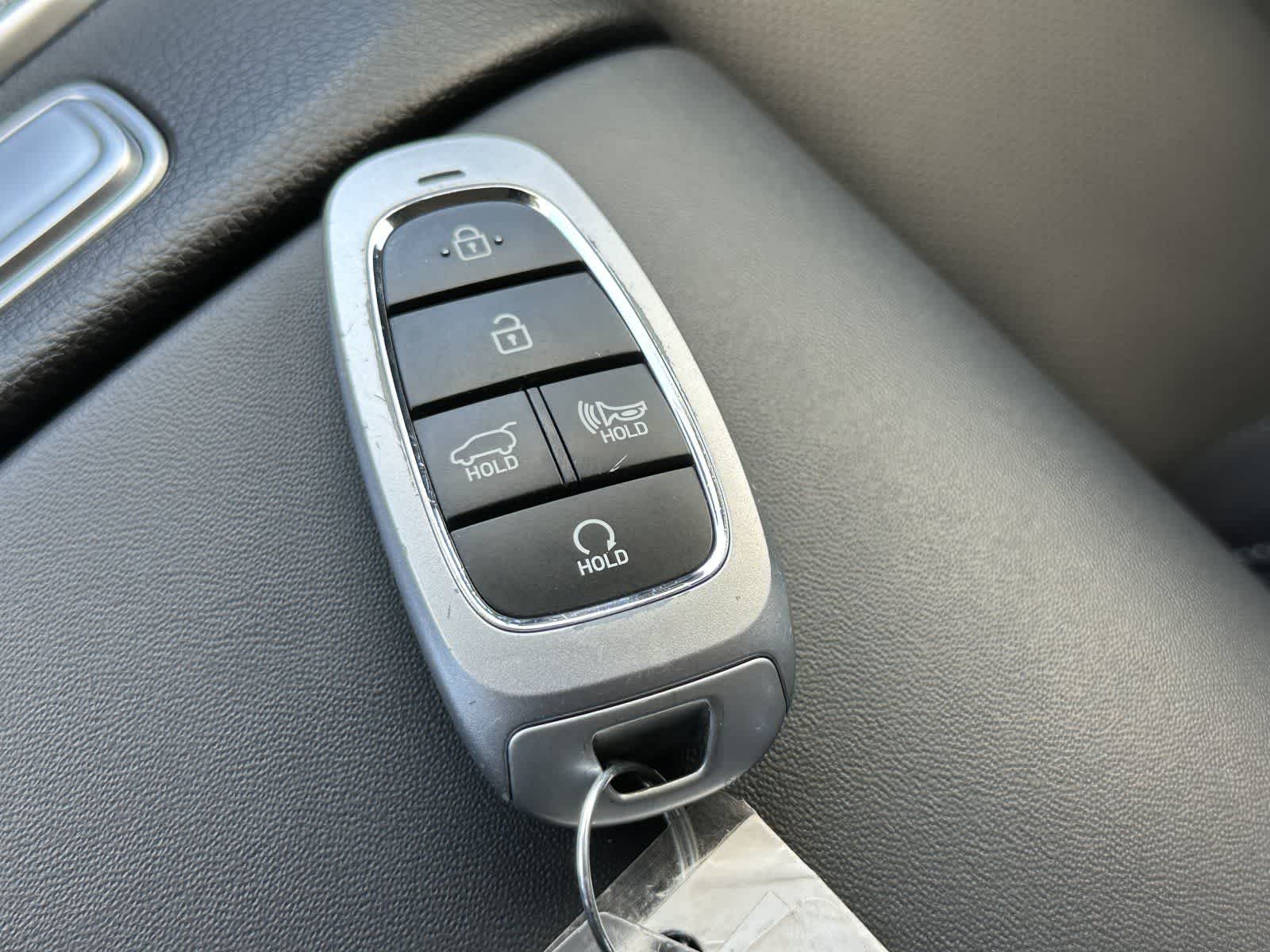 Thumbnail: 2023 Hyundai Santa Fe - 28