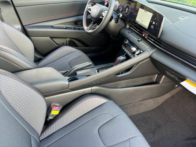 Thumbnail: 2025 Hyundai Elantra - 16
