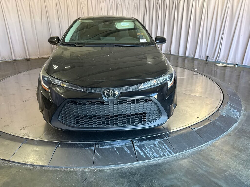 Used 2022 Toyota Corolla LE Sedan