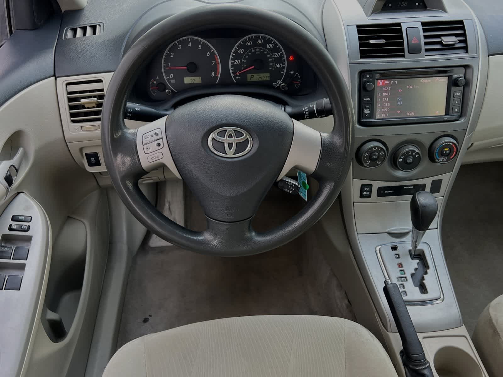 2013 Toyota Corolla LE 15
