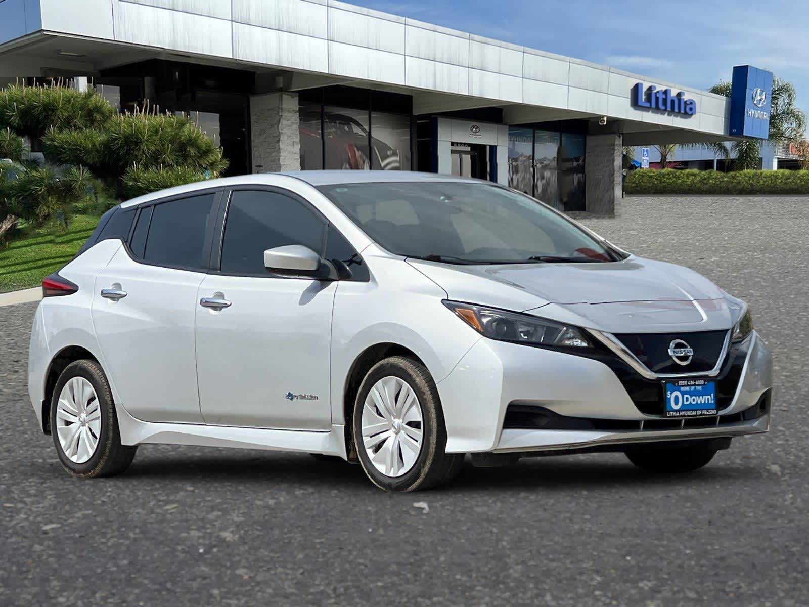 Thumbnail: 2018 Nissan Leaf - 9