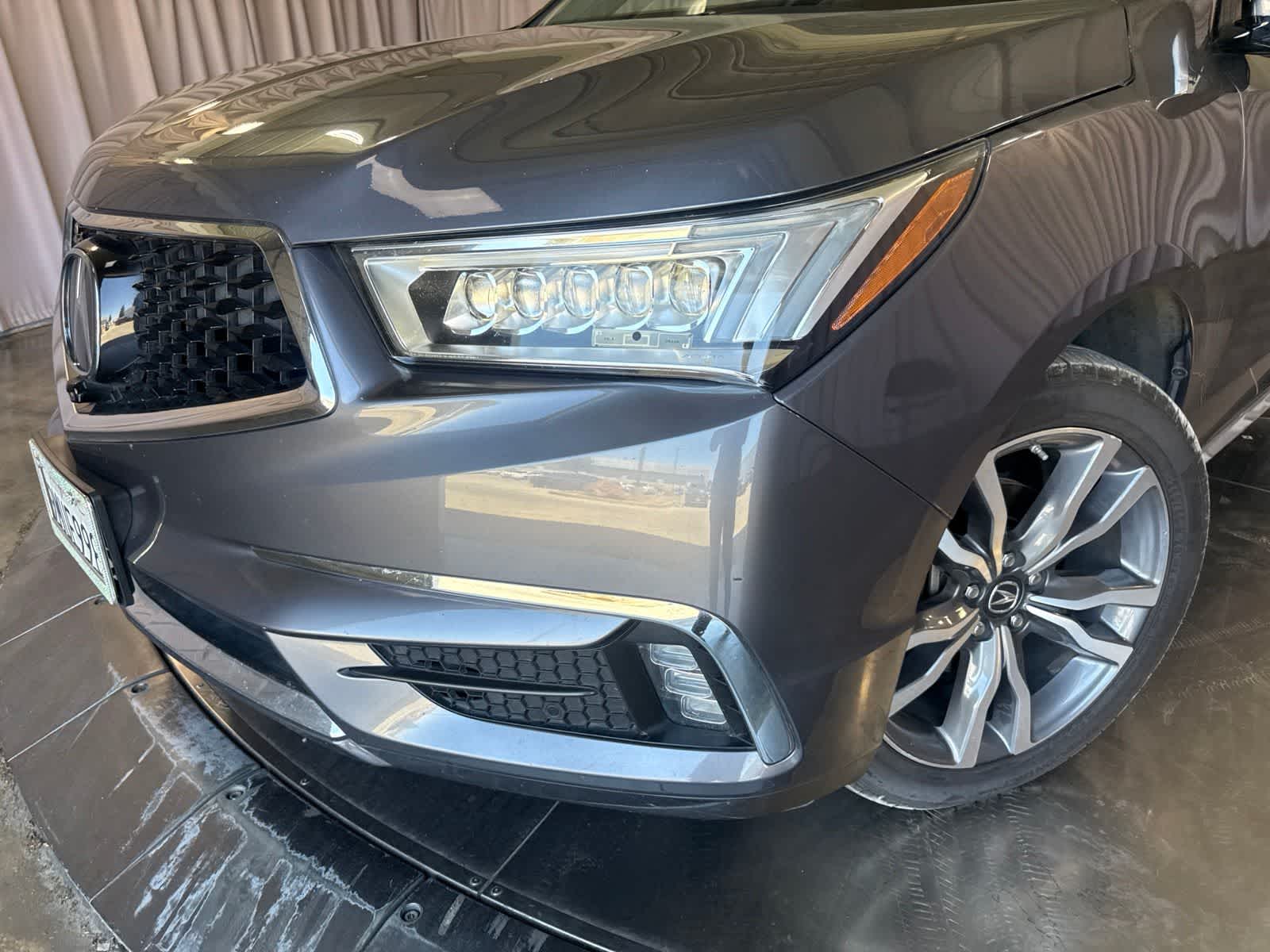 Thumbnail: 2020 Acura MDX - 8