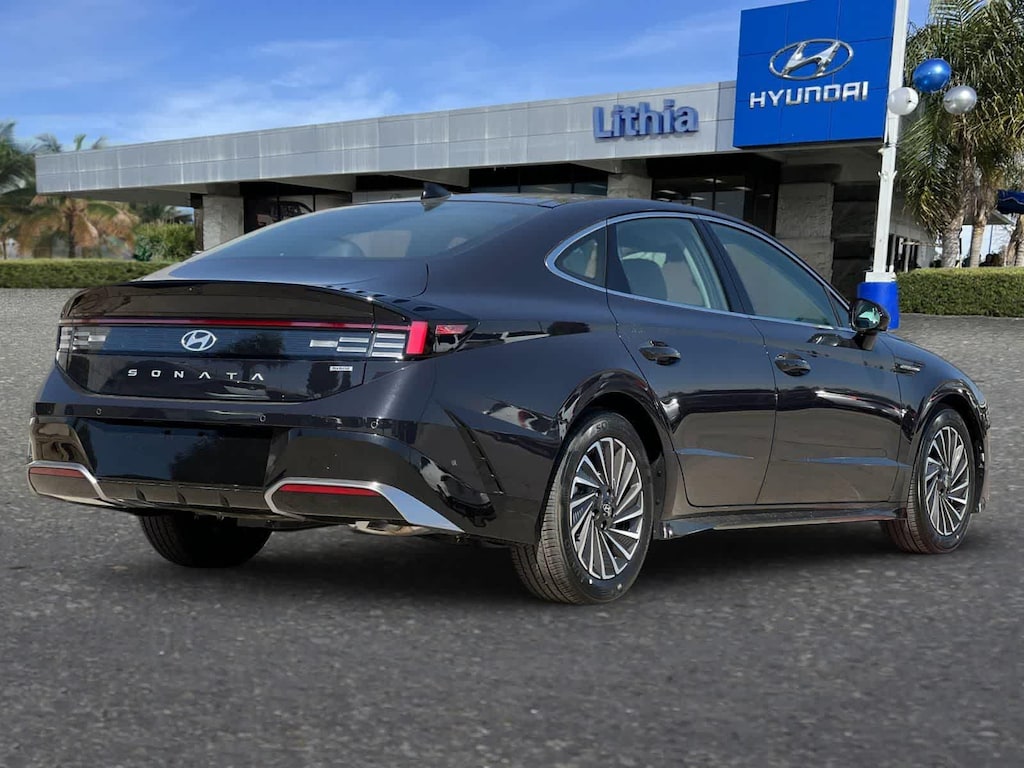 New 2026 Hyundai Sonata Hybrid Limited Sedan