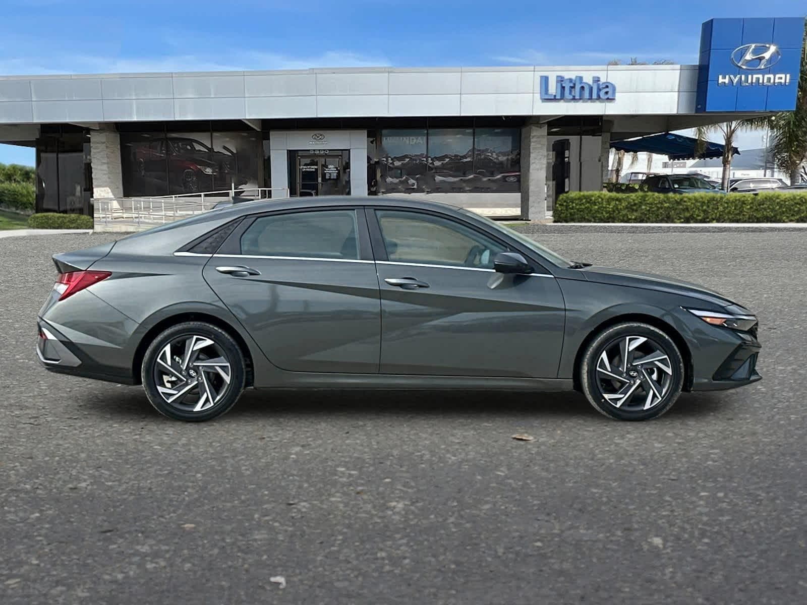 Thumbnail: 2025 Hyundai Elantra - 8