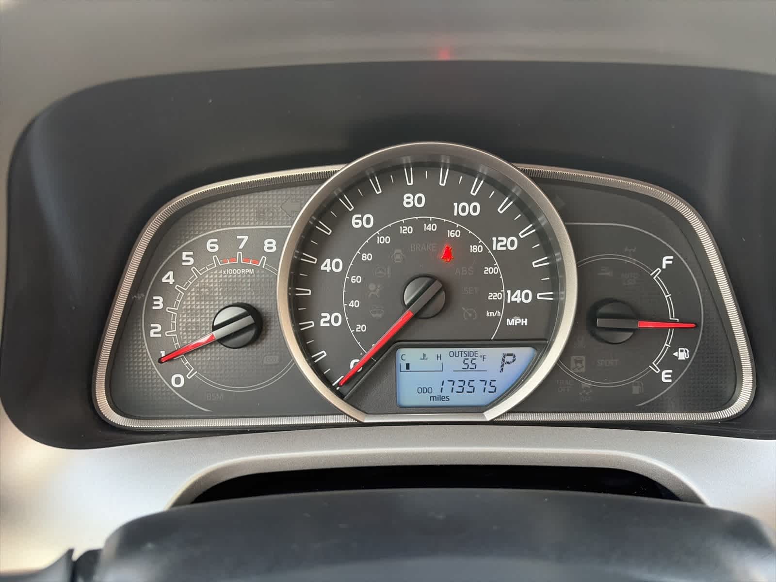 Thumbnail: 2013 Toyota RAV4 - 32