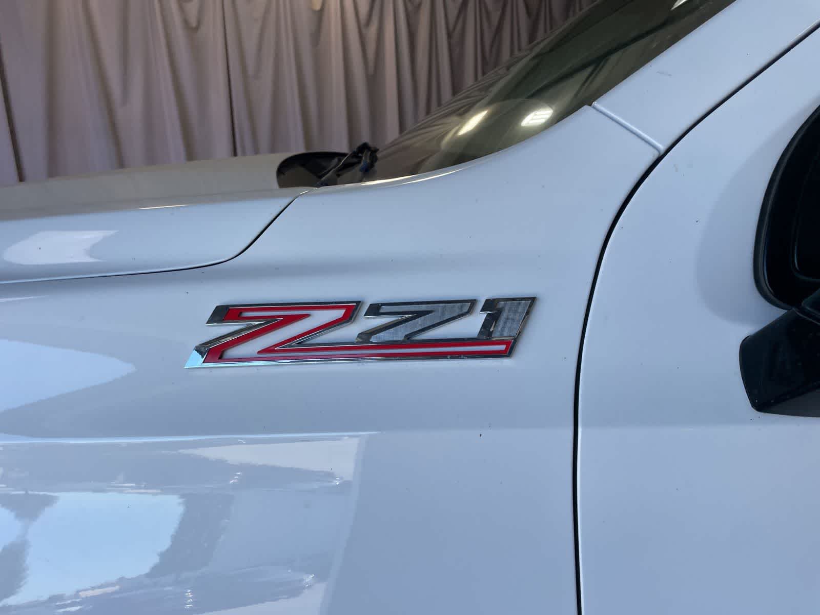 Thumbnail: 2023 Chevrolet Suburban - 11
