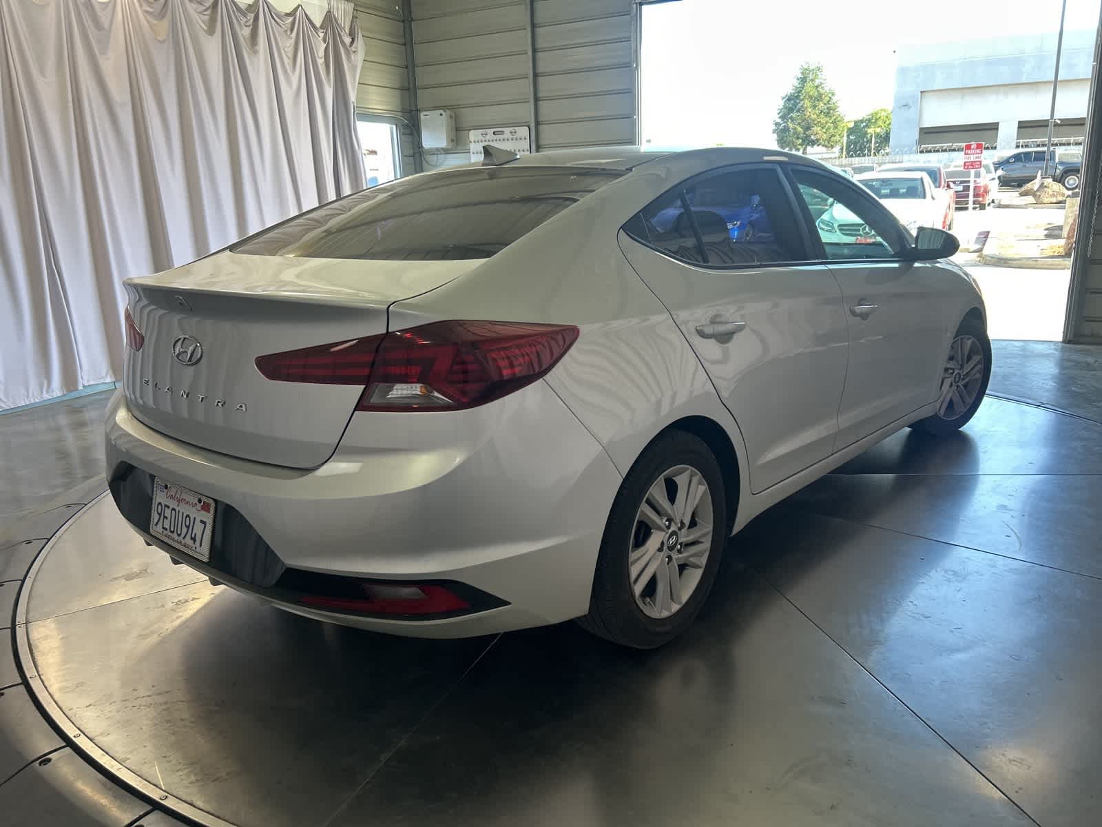 Thumbnail: 2020 Hyundai Elantra - 8