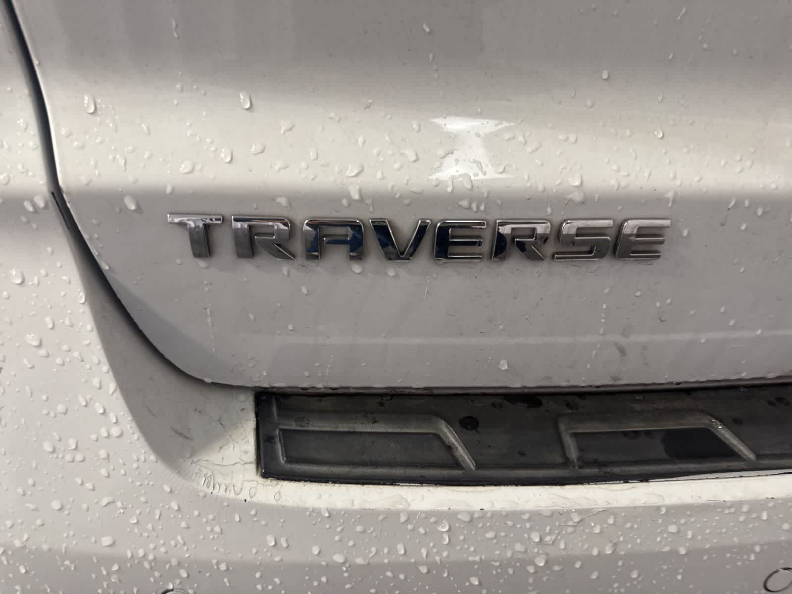 Thumbnail: 2017 Chevrolet Traverse - 14